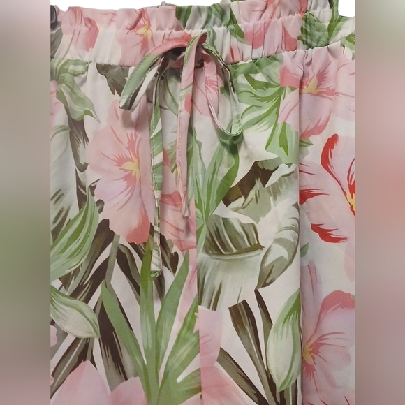 Tropical Floral Print Shorts, Elastic Waist W/ Drawstring, Front Pockets, - Picture 4 of 6